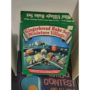 Fox Run Craftsmen Gingerbread Bake Set Miniature Village Complete NOB Vintage